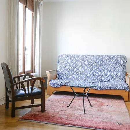 Cozy Near The Eiffel Tower Paris